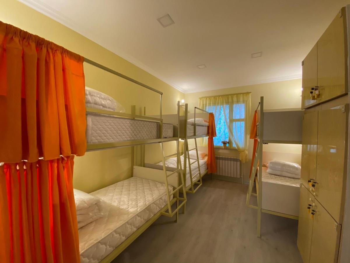 Santorini Hotel & Hostel Yerevan Bagian luar foto