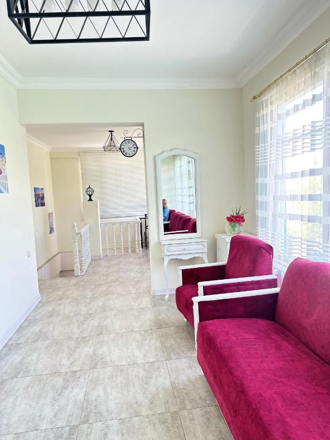Santorini Hotel & Hostel Yerevan Bagian luar foto