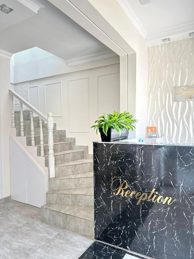 Santorini Hotel & Hostel Yerevan Bagian luar foto
