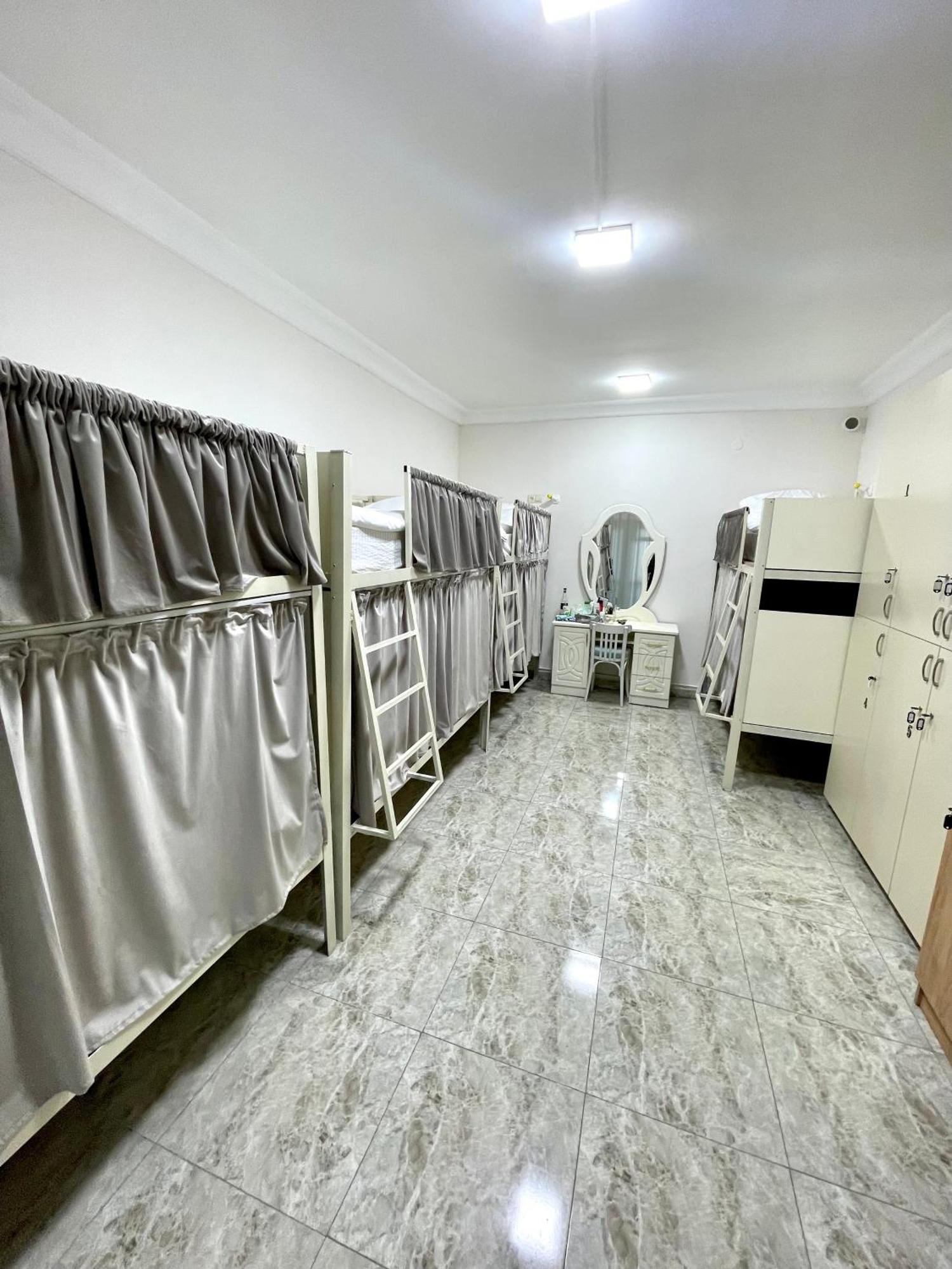 Santorini Hotel & Hostel Yerevan Bagian luar foto
