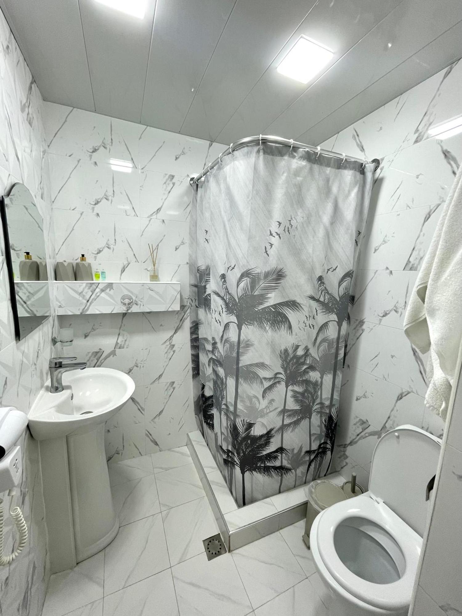 Santorini Hotel & Hostel Yerevan Bagian luar foto